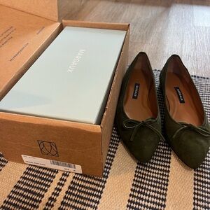 Margaux Olive Green Points 38M